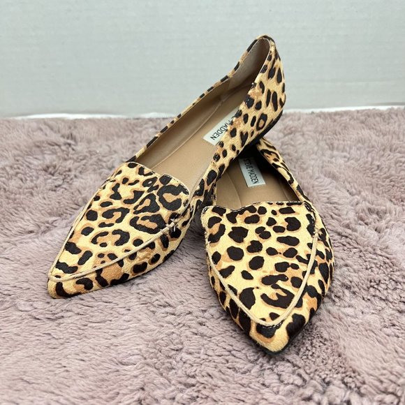 Steve Madden Leopard Print Cow Hair Slip On Flats Feather Pointed Toe SIze 7